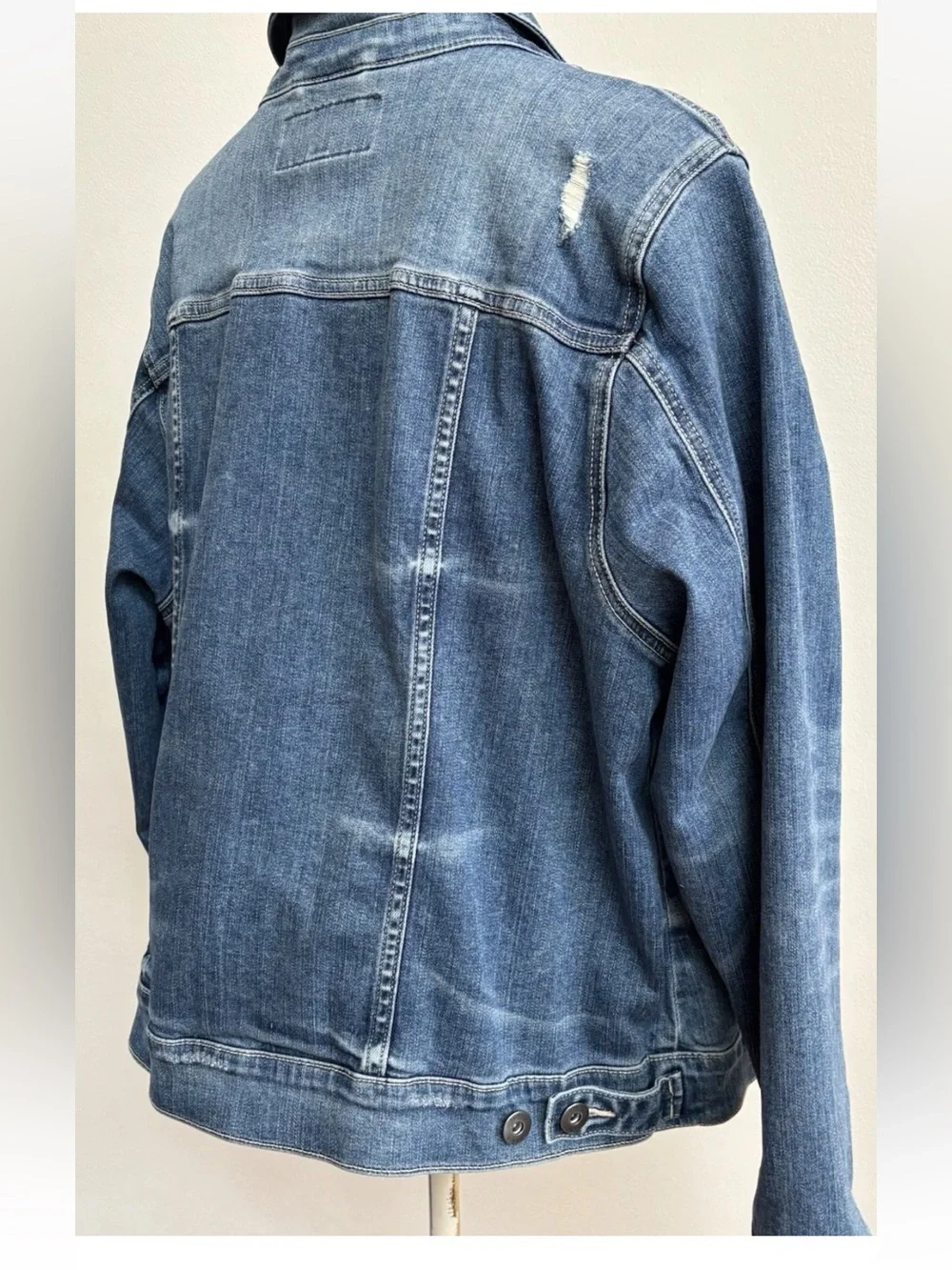 Torrid Size 3 Blue Distressed Stretch Denim Jacket